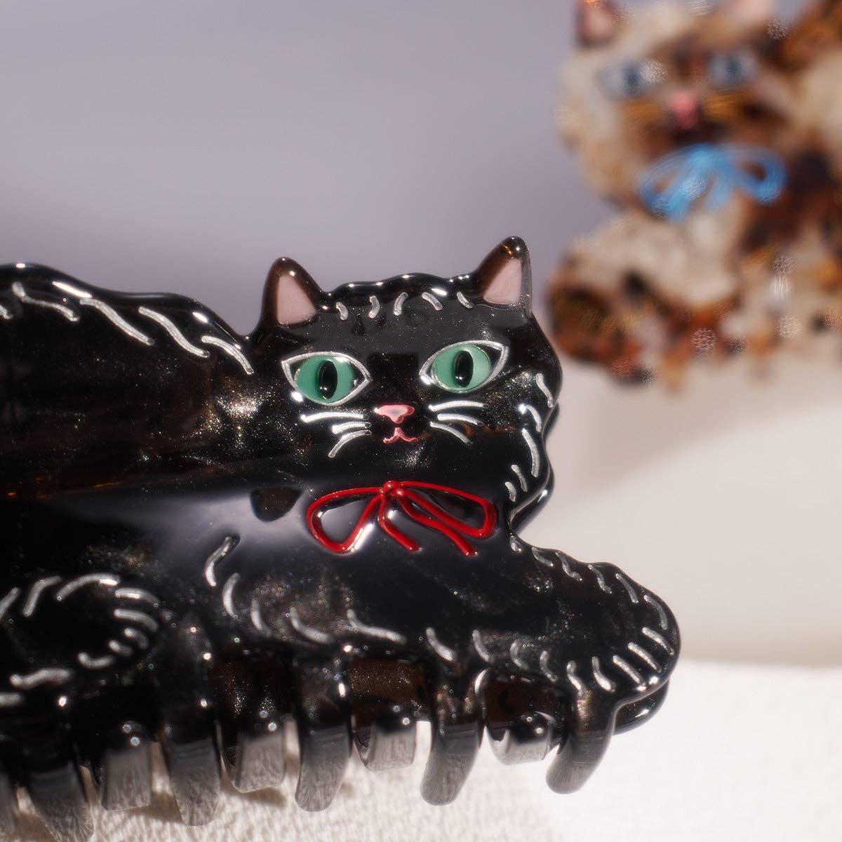 Black Shimmering Cute Kitty Cat Hair Claw with Red Bow