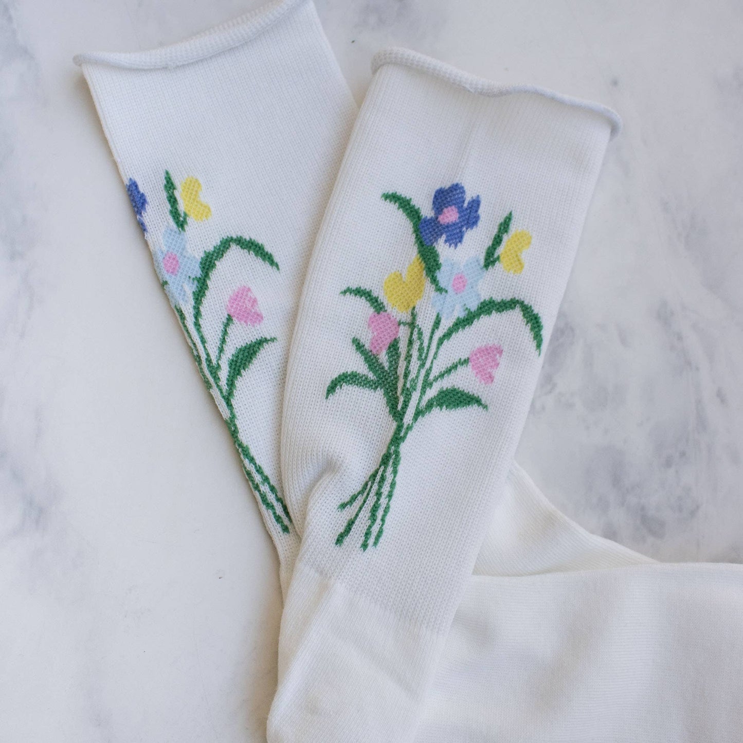 Women's Flower Bouquet Socks: White