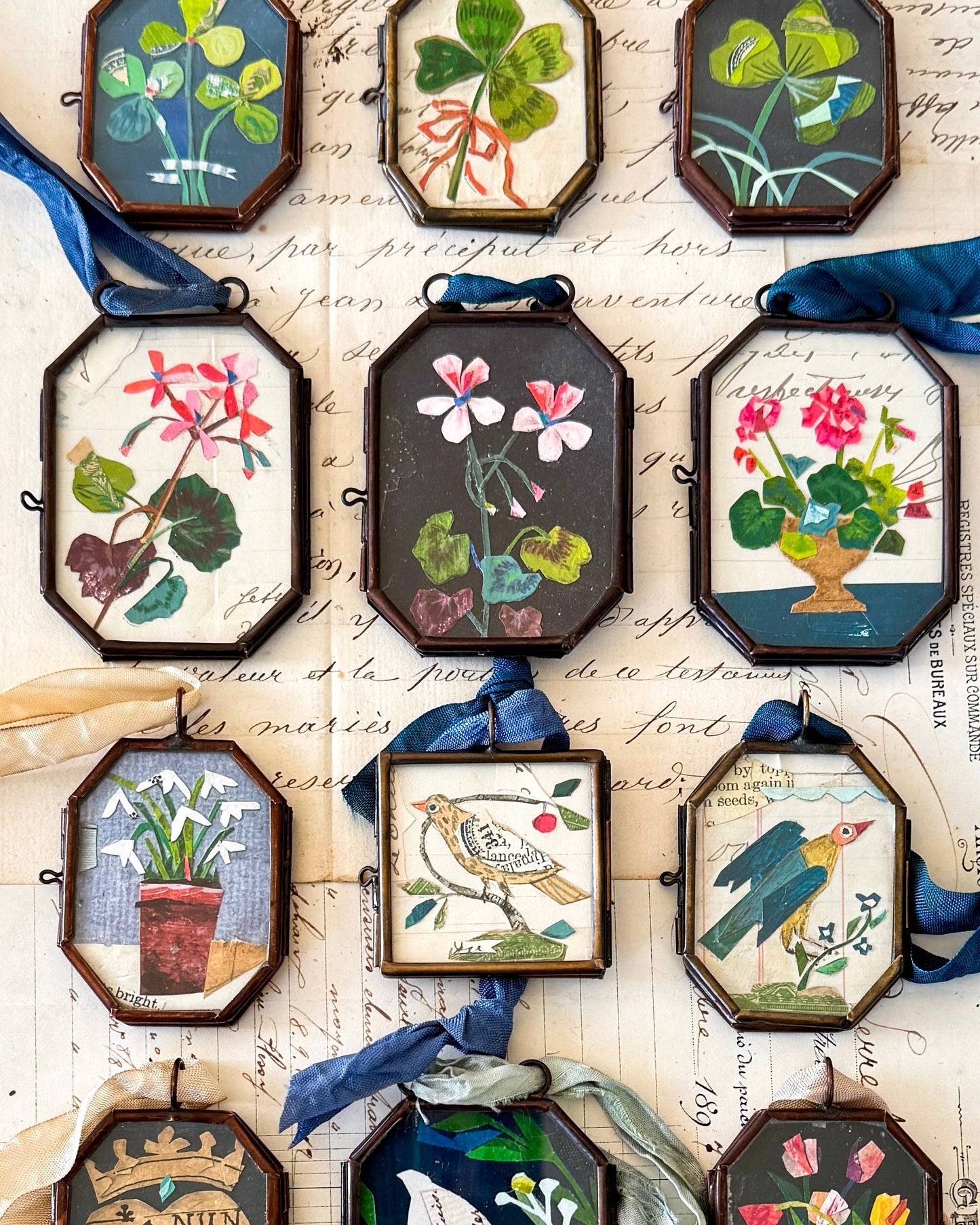 Cassis Folk Bird - Handmade Art Locket