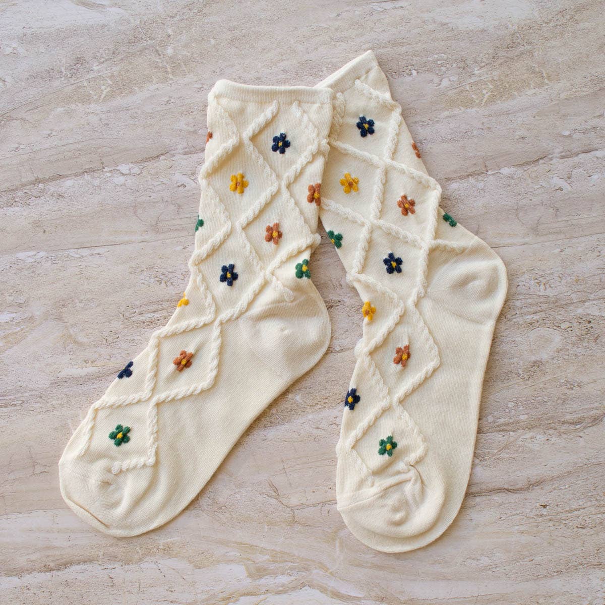 Ann Cottage Floral Casual Socks: Cream