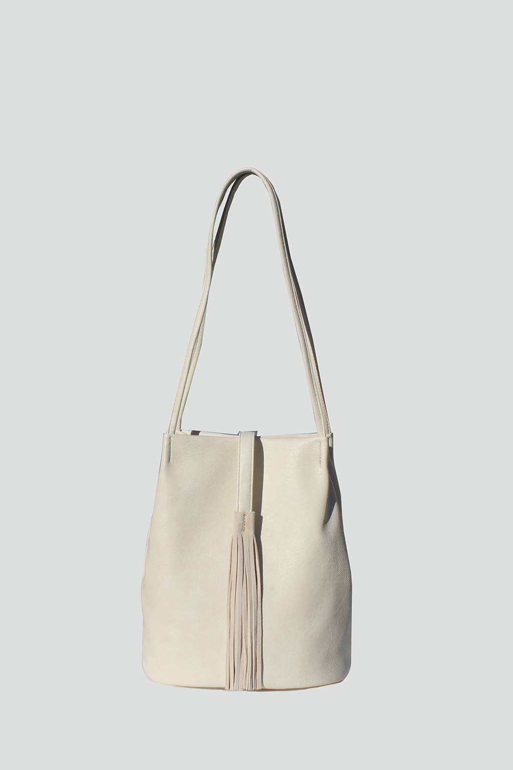 Melody Tassel Tote: Taupe