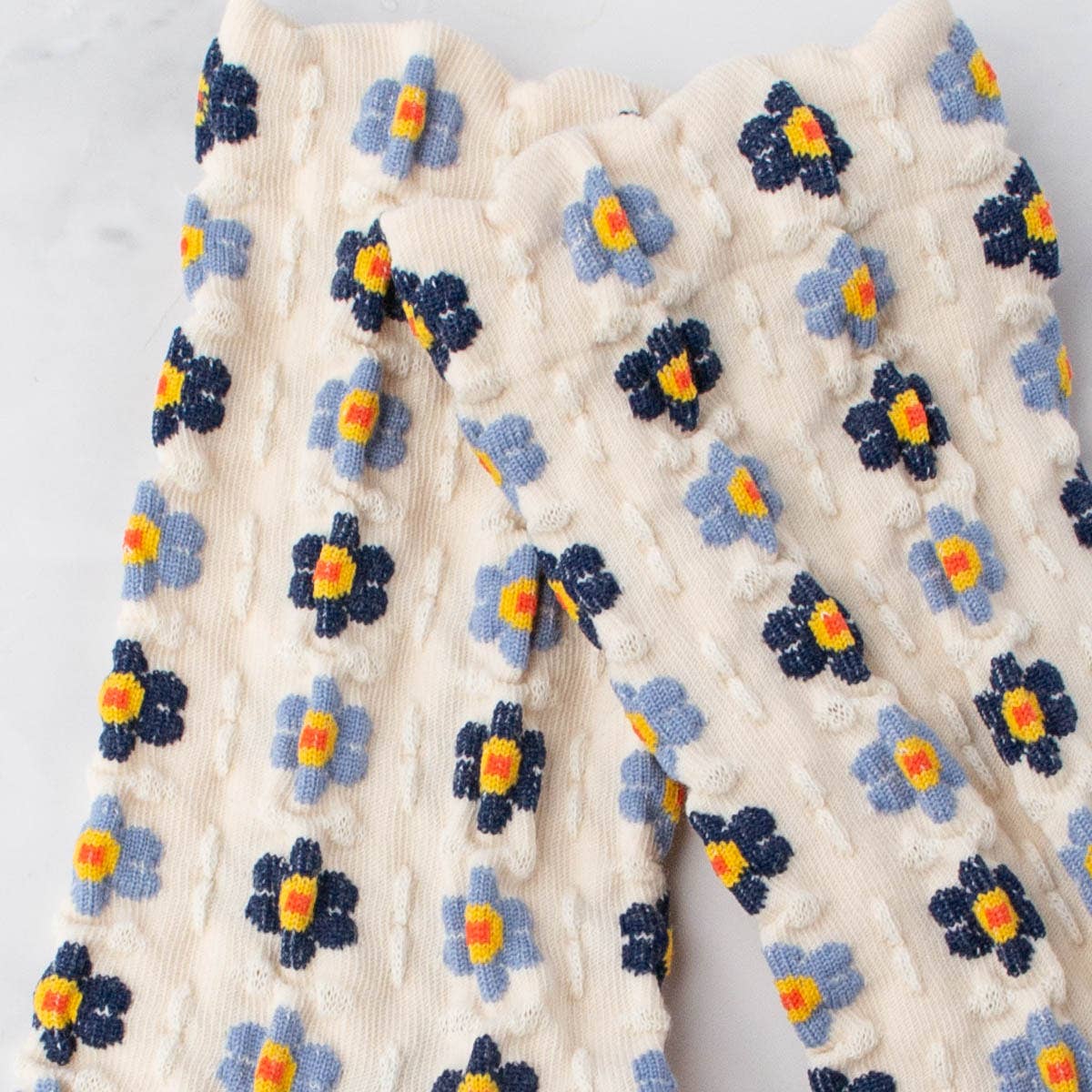 Women's Retro Flower Casual Socks: Cream