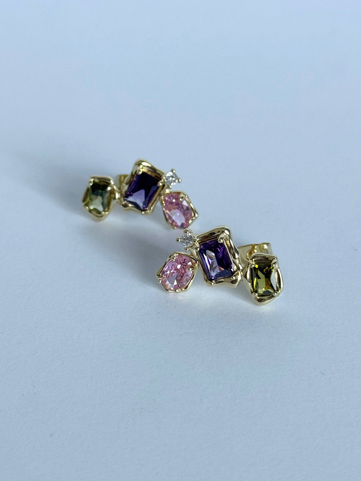 Arco Stud Earrings