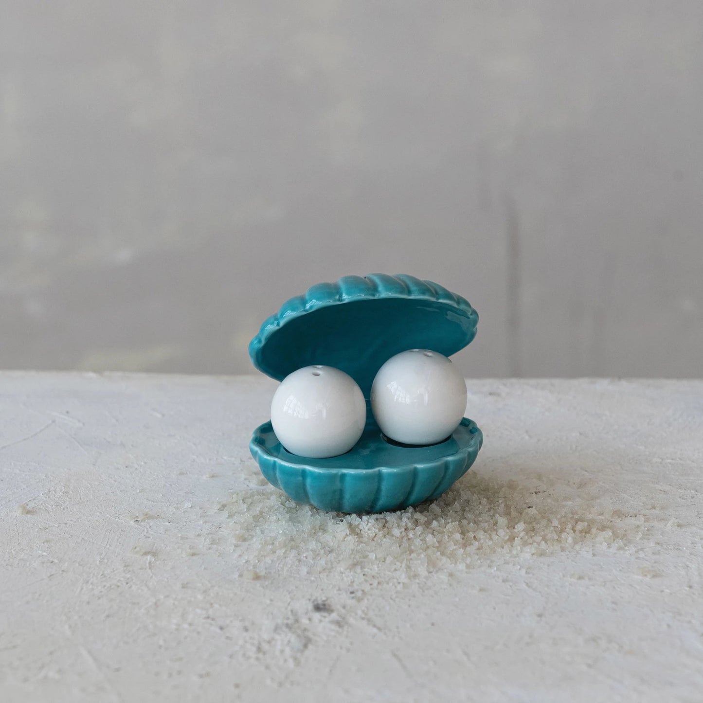 Shell Salt & Pepper Shaker Set