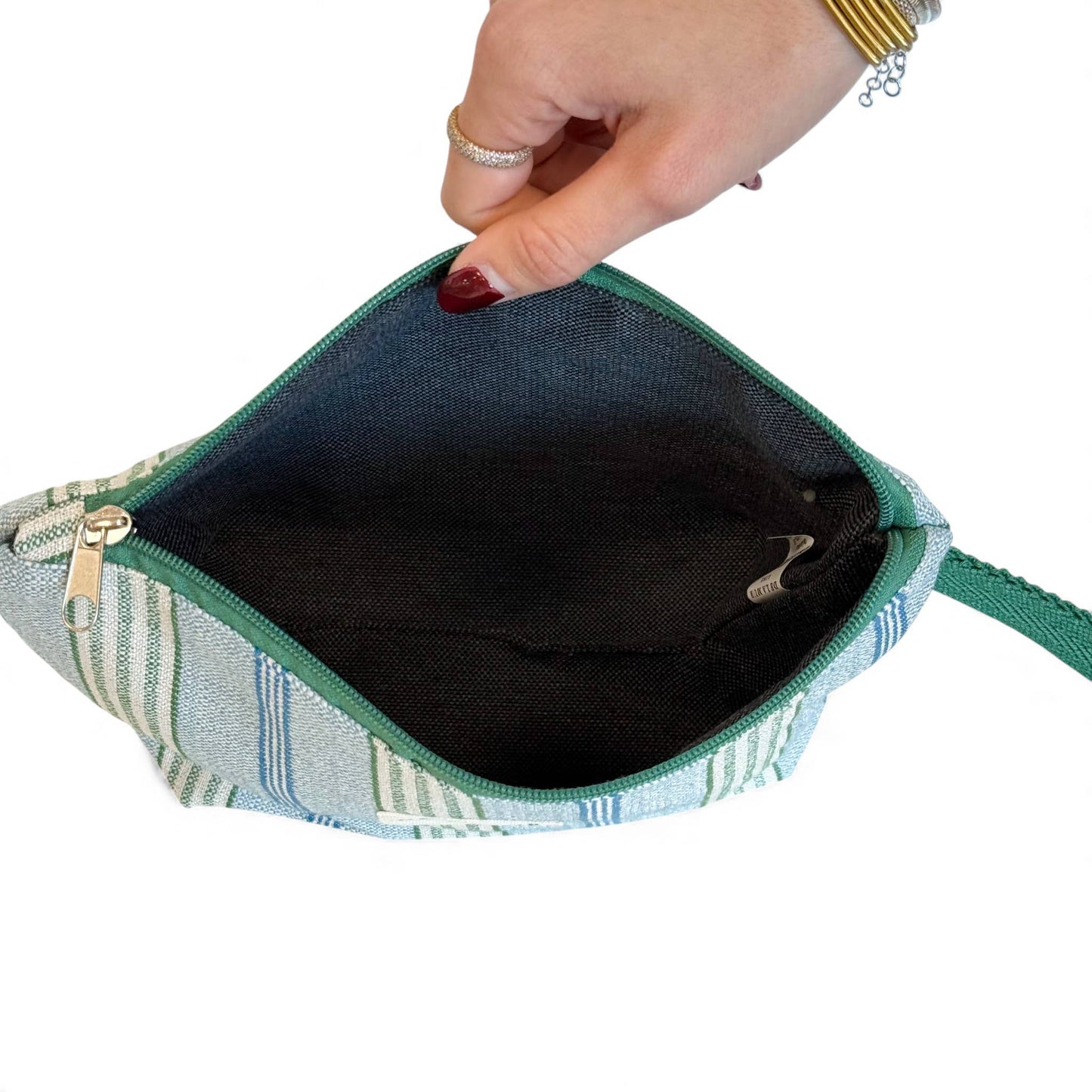 Large Makeup Bag in Cata