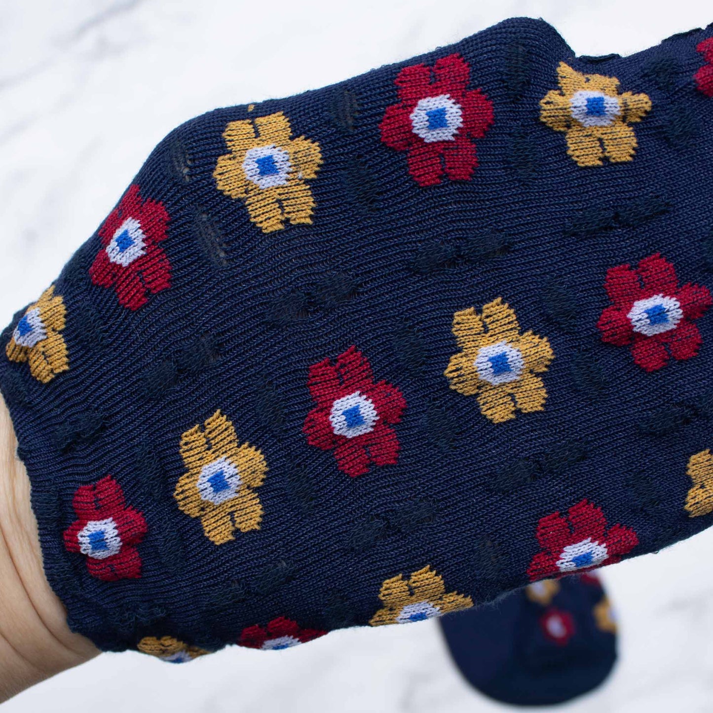 Women's Retro Flower Casual Socks: Cream