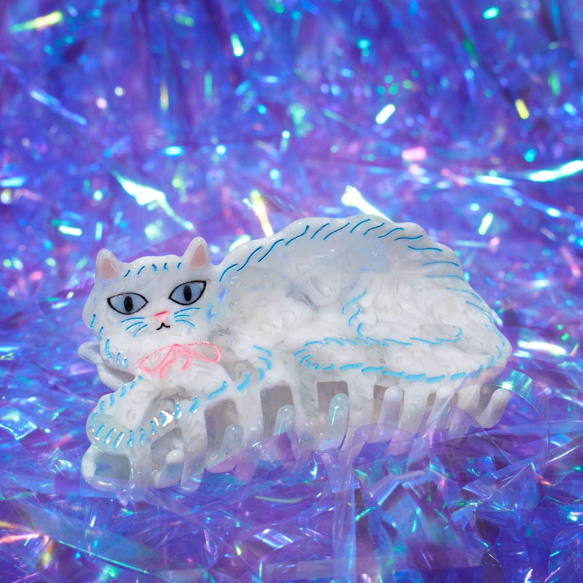 Pretty Kitty White Persian Cat Hair Claw with Pink Bow