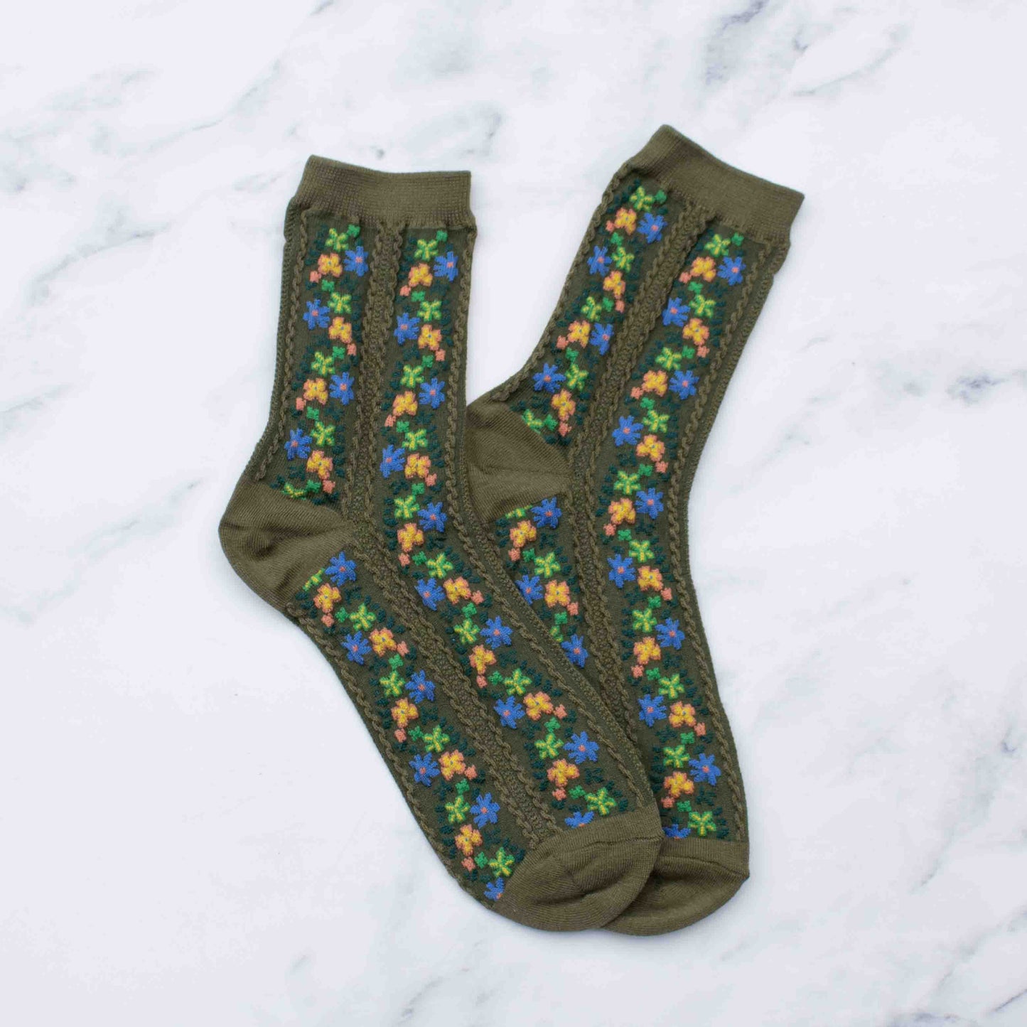 Women's Aahana Floral Casual Socks: Black