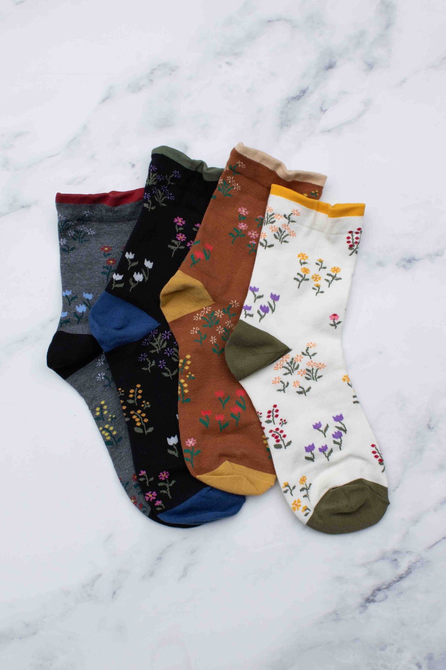 Women's Penelope Floral Casual Socks: Rust/Taupe