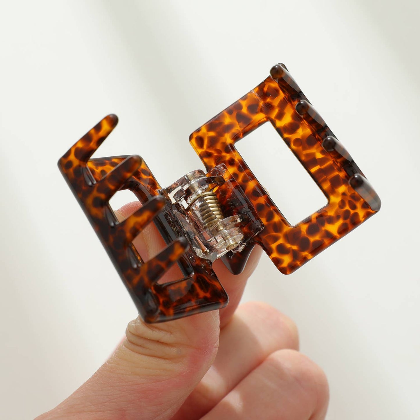 Simone Mini Vintage Stone | Classic Mini Square Claw Clip