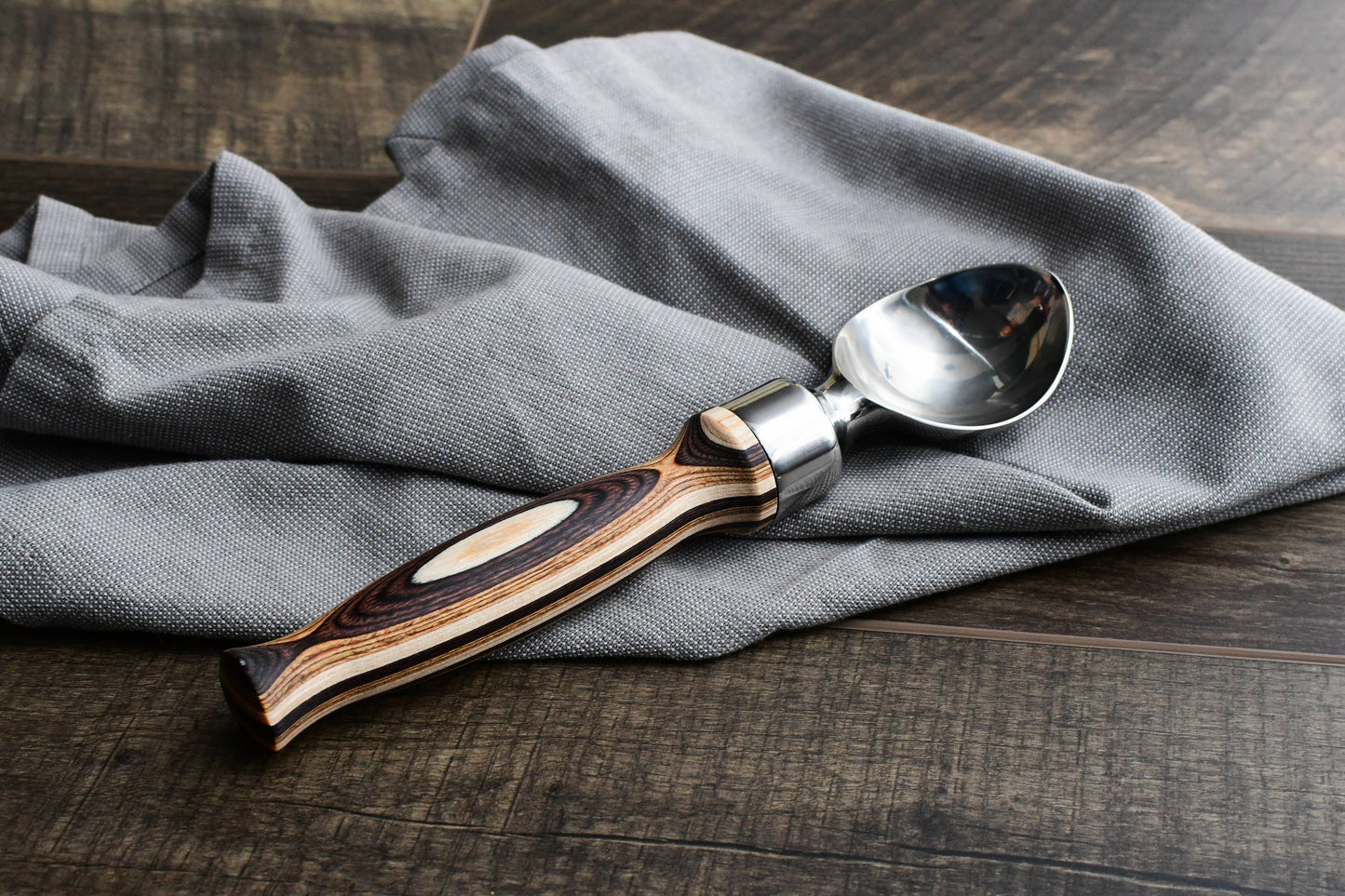 8.25" Natural Ice Cream Scoop