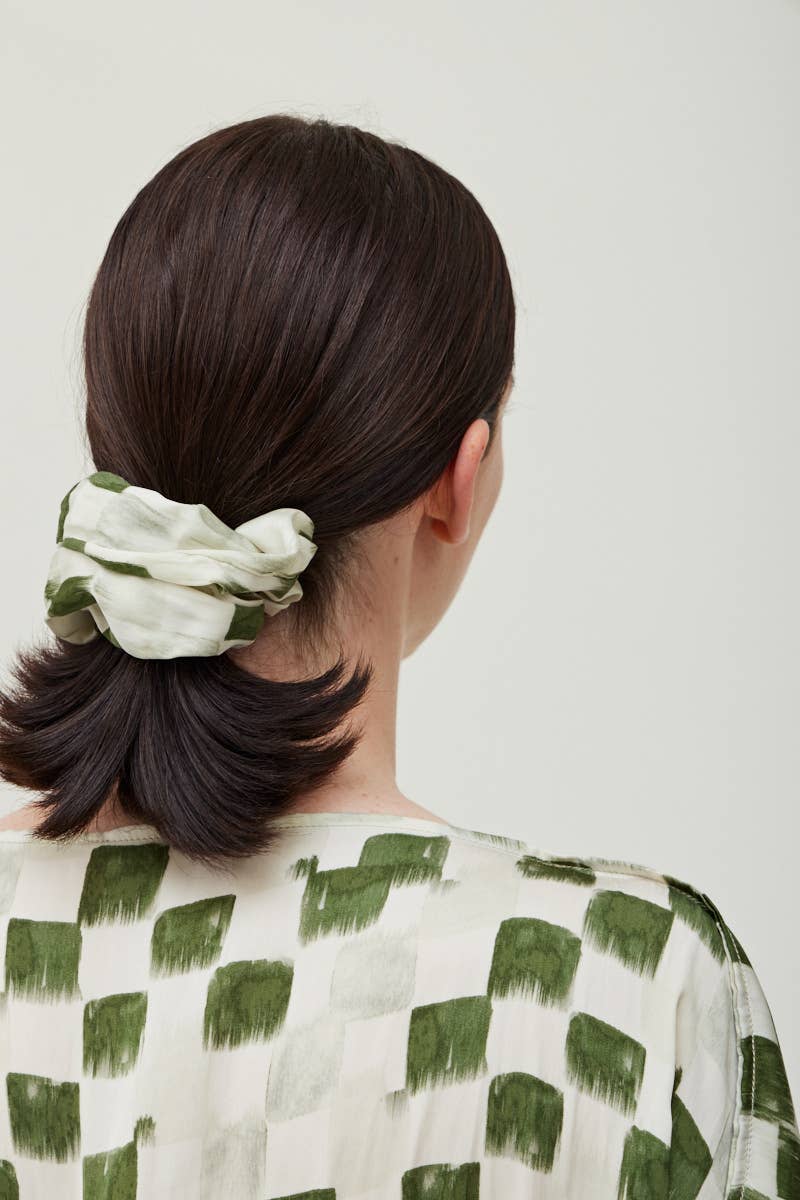 Checkered Print Scrunchie -- Forest Green