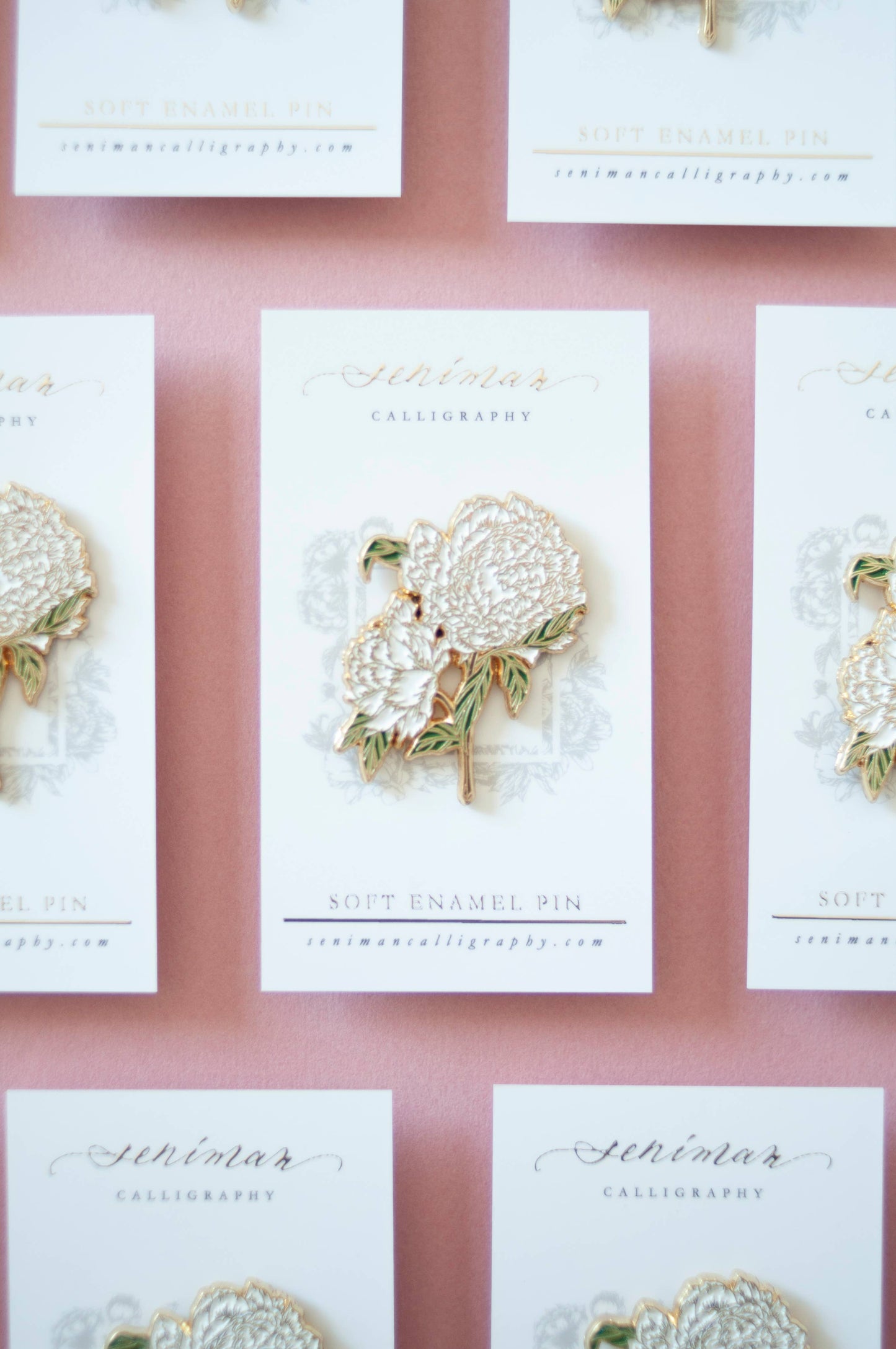 White Peony Maxima Pin