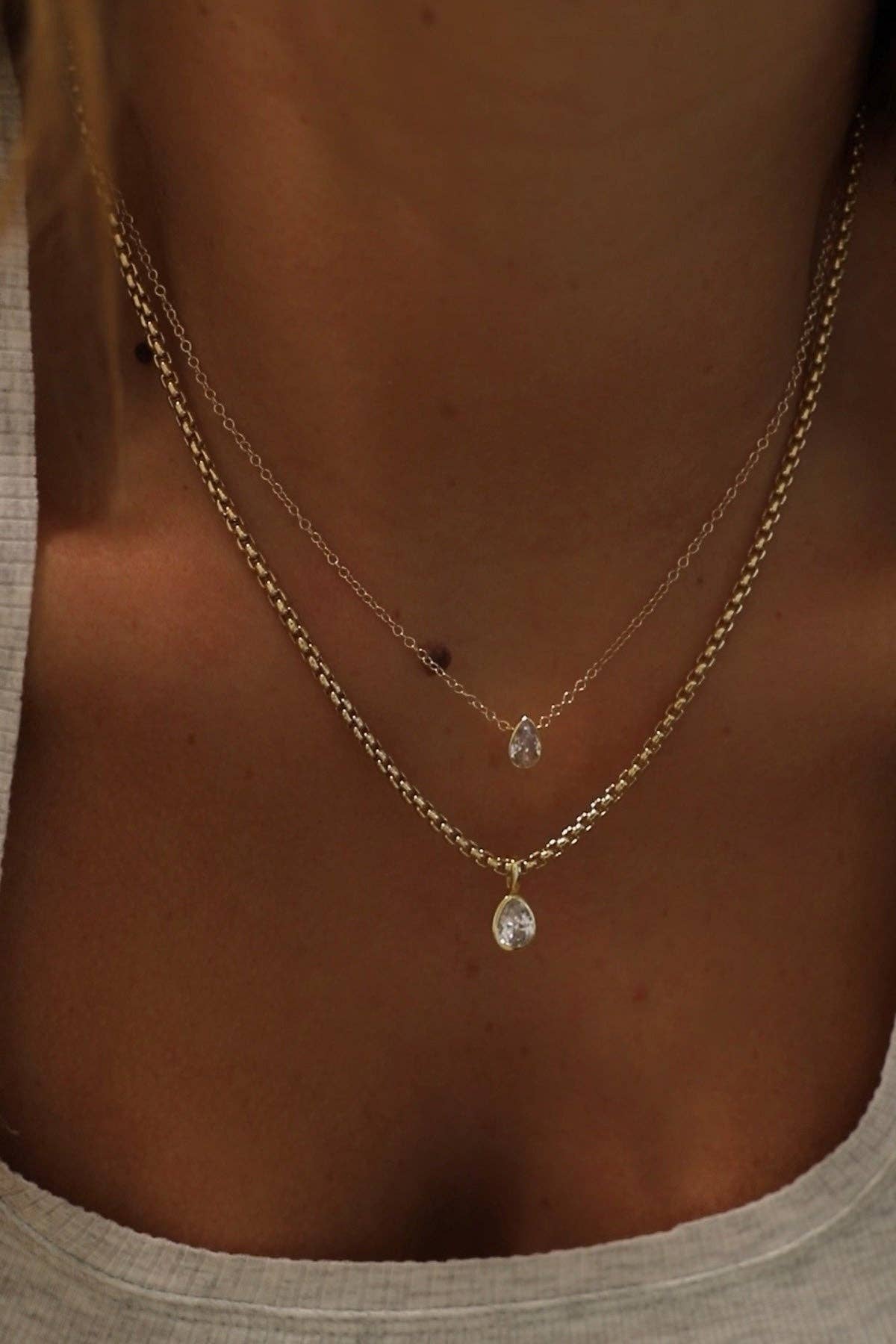 FLOATING PEAR BEZEL NECKLACE- GOLD
