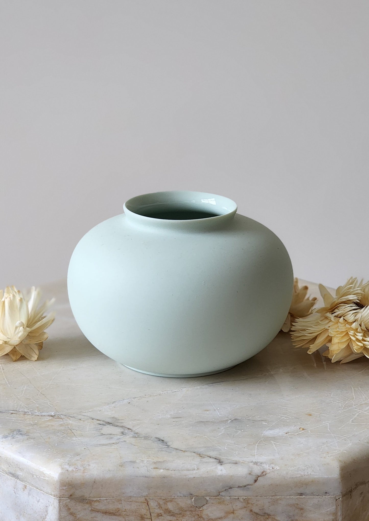 Porcelain Mini Apple Vase - Winter Mint