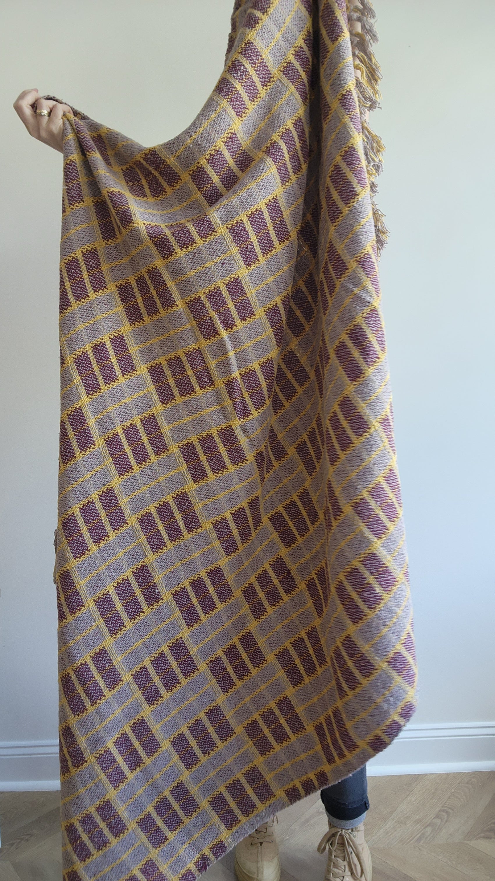 Sheila Warm Woven Throw Blanket