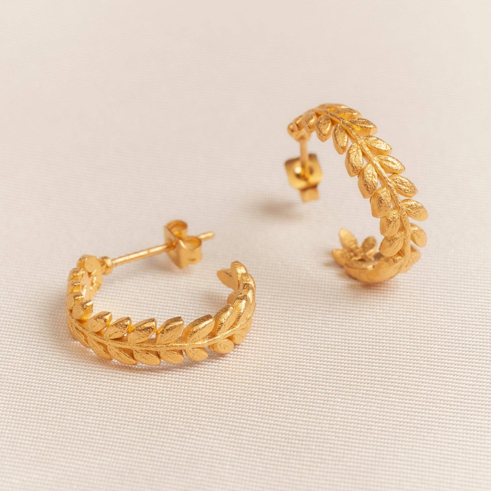 Laurea Hoop Earrings